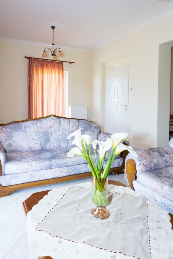 Vithos Apartment Каламата Экстерьер фото